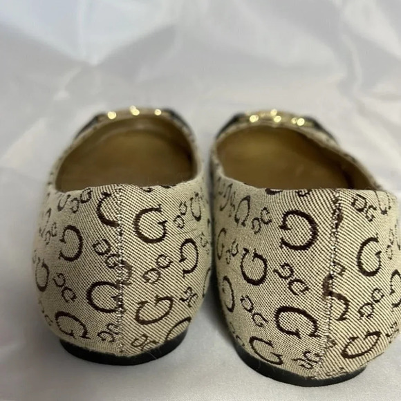 GUESS Claira Round Toe Ballet Flats Signature Logo Tan Brown Gold Textile Size 5 - Picture 10 of 11